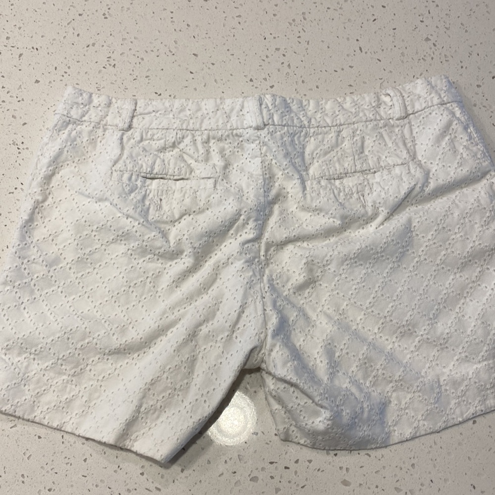 🟡 Banana Republic Short. Free with any purchase. - Picture 2 of 4